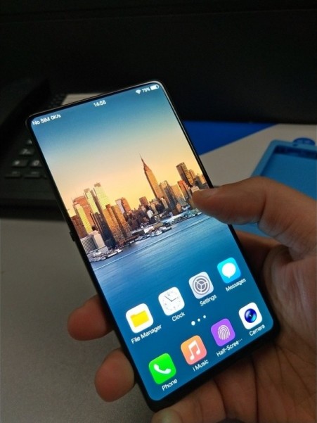 Vivo Siapkan Layar Smartphone yang Tak Biasa