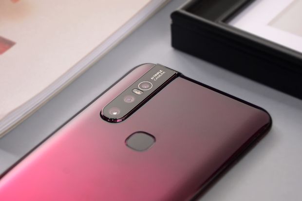 Hands-on Experience Menguak Fitur Unggulan Vivo V15