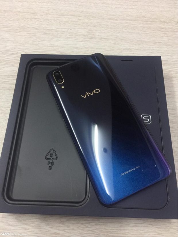 Foto Vivo X21s dengan Pemindai Sidik Jari UD Bocor di Internet