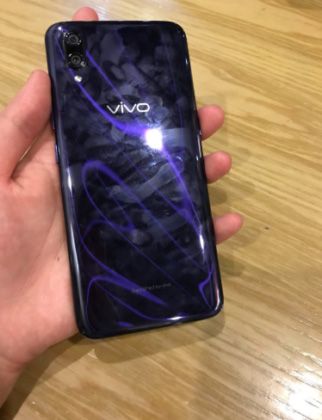 Bocoran Gambar Vivo X23 Benarkan Takik Kecil-Sidik Jari di Layar