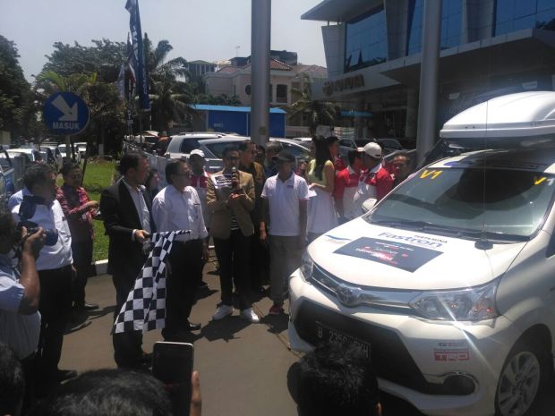 Tiga Komunitas Uji 3 MPV Toyota Lalui 6.800 Km Menuju Timor Leste