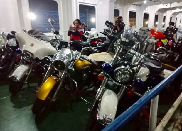 TNI AL Amankan 18 Moge dan Porsche Klasik dari Pontianak