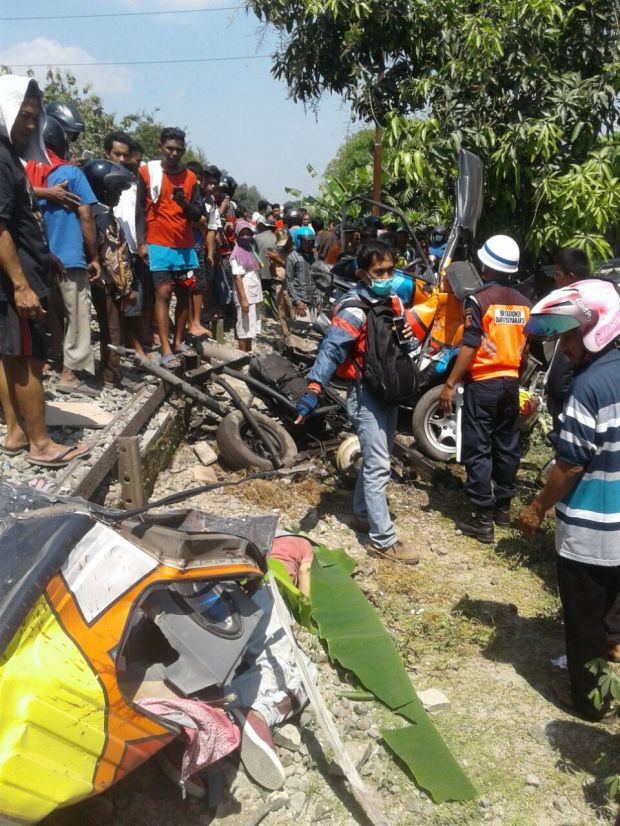 Dihantam Kereta Api Barang, Suami Istri di Sragen Meregang Nyawa