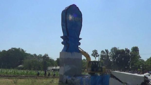 Tak Sesuai Syariat Islam, Makam Raksasa di Probolinggo Akhirnya Dirobohkan