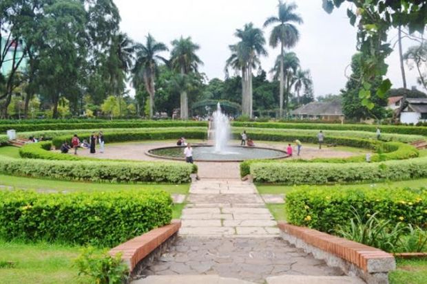 10 Taman Bunga Terindah di Indonesia