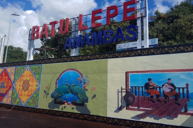 Batu Lepe, Ikon Wisata Baru di Perbatasan Laut Cina Selatan