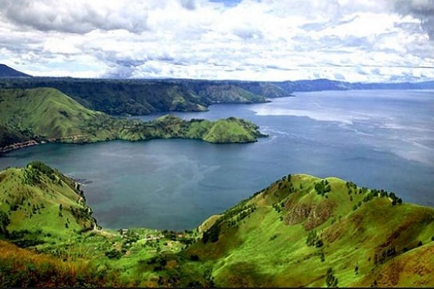 5 Spot Terbaik Menikmati Keindahan Danau Toba