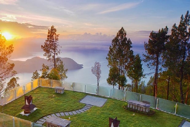 5 Spot Terbaik Menikmati Keindahan Danau Toba