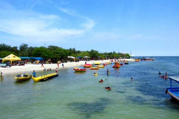 5 Pantai Sekitar Jakarta yang Cocok Dikunjungi Saat Liburan