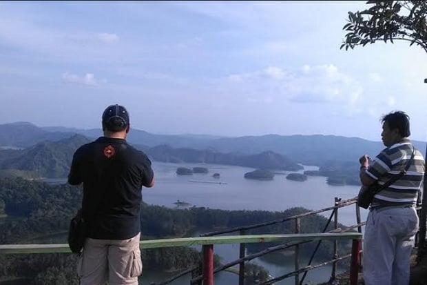 Mengejar Eksotisme Raja Ampat di Puncak Ulu Kasok, Riau