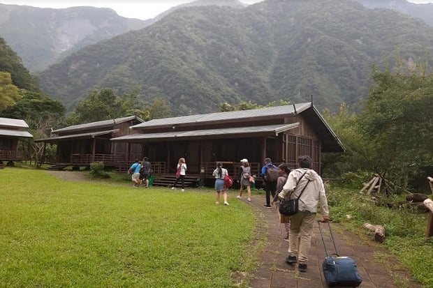Sensasi Menginap Bersama Suku Asli Taiwan di Taman Nasional Taroko