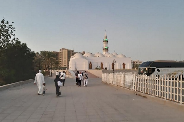 Zamzam Wisata Ajak Generasi Milenial Berpetualang Saat Umrah