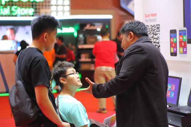 Zahir Bagi-Bagi 1.000 Aplikasi Bisnis Gratis