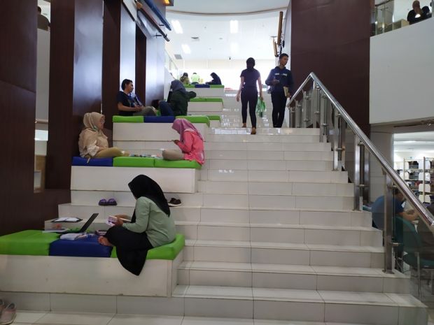 8 Hal yang Bikin Gedung Perpusnas Jadi Tempat Nongkrong Favorit