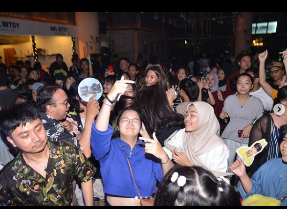Friday Noraebang dan Dizkorea, Dua Penggawa Acara Disko Korea