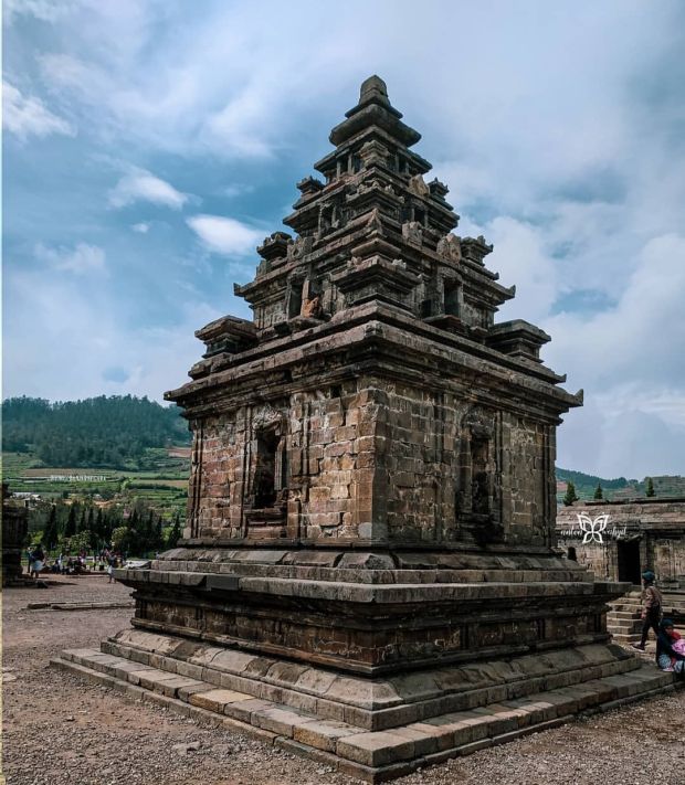 Menyusuri Dieng Selama Satu Hari dengan Berjalan Kaki