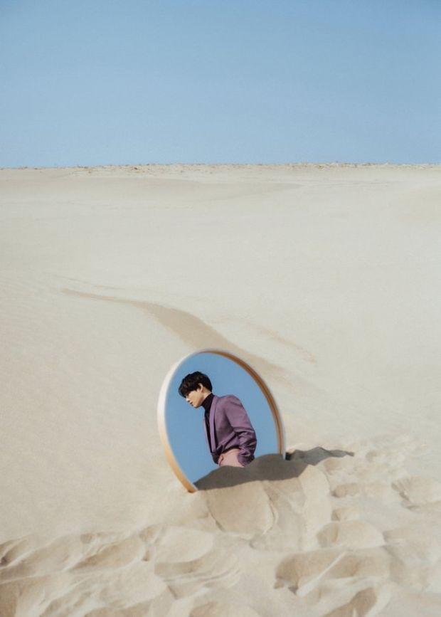 Terinspirasi Pelukis Terkenal Dunia, Yuk Lihat Konsep Debut Solo Suho di MV Terbarunya