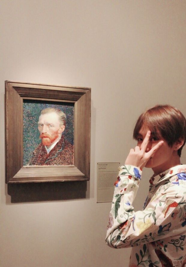 V BTS dan 7 Hal Kecil yang Bikin Dia Bahagia