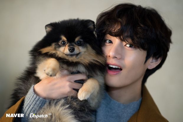 V BTS dan 7 Hal Kecil yang Bikin Dia Bahagia