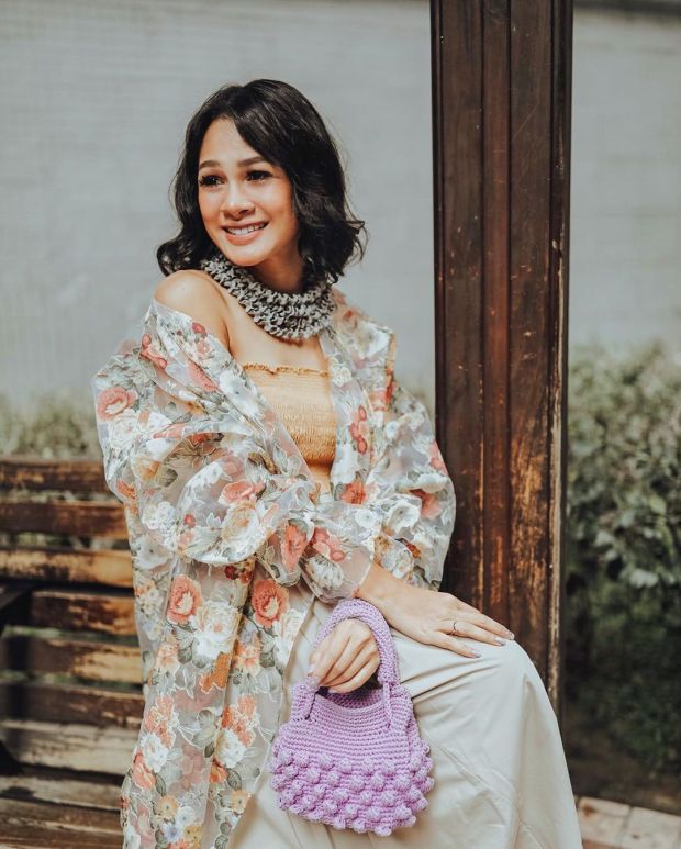 Menyelami Perpisahan Bersama Andien Melalui Jendela Waktu