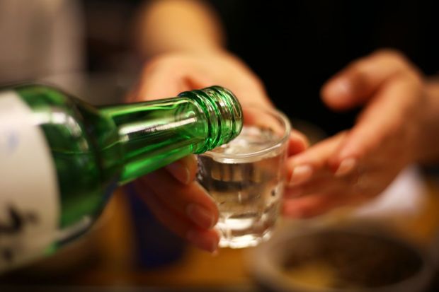 Mengenal Hoesik, Budaya Minum ala Korea Selatan yang Penuh Etika