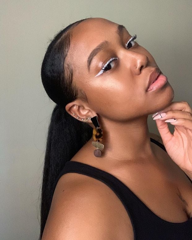 Ayo Bereksperimen! Coba 5 Cara Pakai Eyeliner Putih Ini