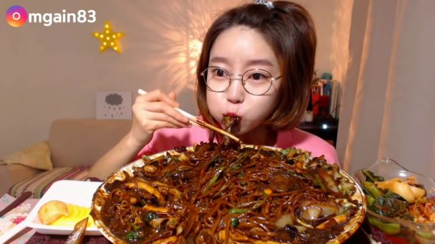5 Channel Mukbang dengan Subscriber Terbanyak, Dijamin Bikin Laper