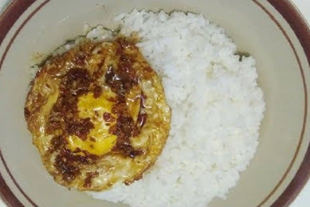 5 Makanan Masa Kecil yang Lagi Tren, Kue Cubit hingga Nasi Telor