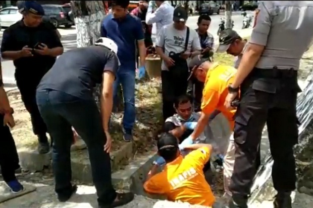 Tim Mabes Polri Temukan Selongsong Peluru saat Olah TKP Demo di Kendari