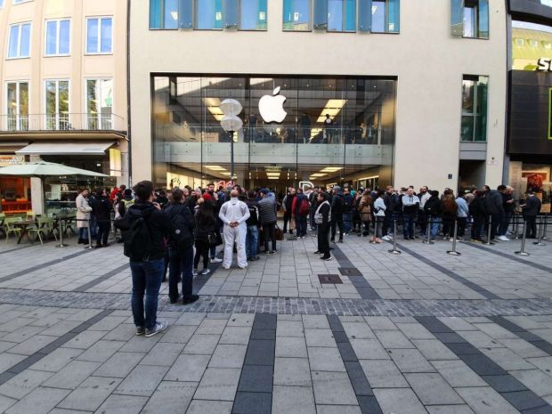 Dihujani Kritik, Trio iPhone 11 Tetap Diminati Konsumen
