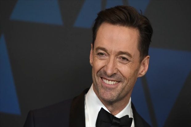 10 Selebritas Hollywood yang Sangat Gemar Minum Kopi