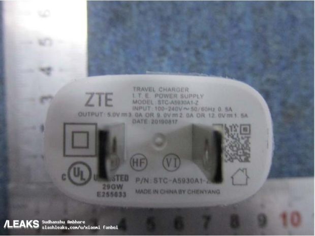 ZTE Blade 20 dengan Baterai 5.000 mAh dan Takik Muncul Online