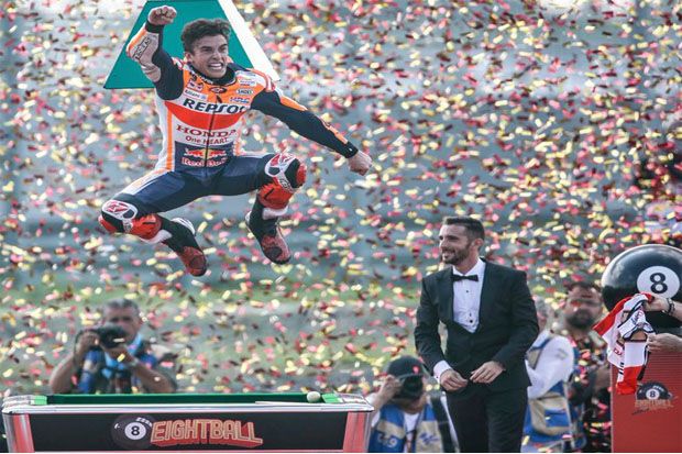 Perasaan Mekanik Alex Jadi Artis Dadakan dalam Perayaan Juara MotoGP Marquez