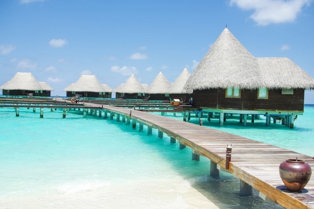 5 Pantai untuk Pasangan Bulan Madu