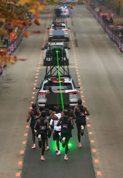 Eliud Kipchoge Pecahkan Rekor Dunia Lari Maraton