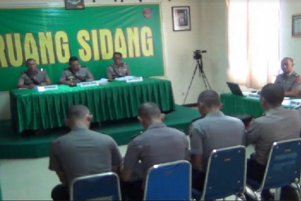 2 Mahasiswa UHO Tewas saat Demo, 5 Anggota Polres Kendari Jalani Sidang Disiplin