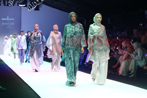 Printed Scarf Diyakini Tetap Jadi Tren di Tahun Depan
