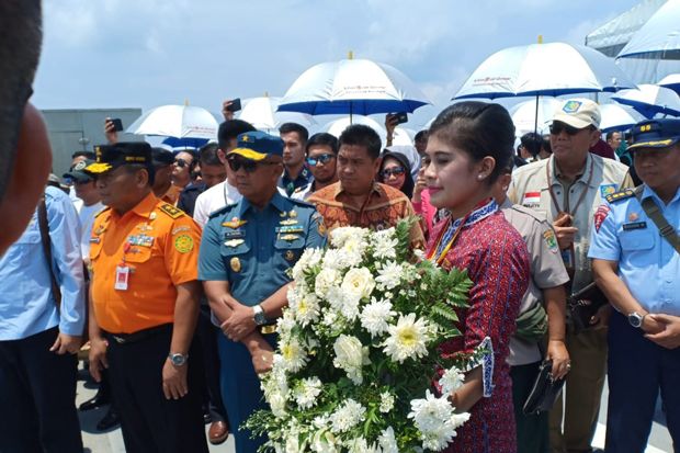 Direksi dan Keluarga Korban Lion Air JT-610 Tabur Bunga di Karawang