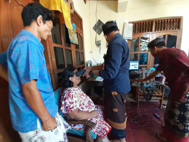 Disdukcapil Buleleng Lakukan Layanan Jemput Bola SI DAKEP