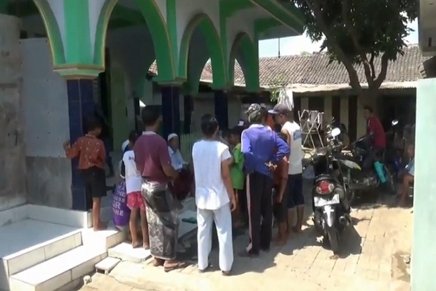 Terganggu Pengeras Suara, Samid Bacok Guru Ngaji saat Khataman di Musala