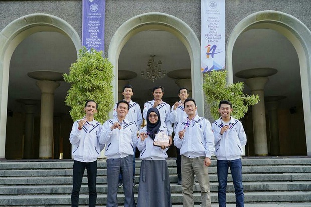 Fauni, Gadis Cantik Putri Anggota Kowad Juara Kontes Robot Terbang di Turki