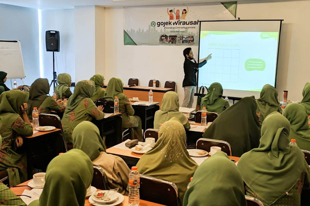 Gojek Latih Kewirausahaan 100 Kader Muslimat NU di Bogor
