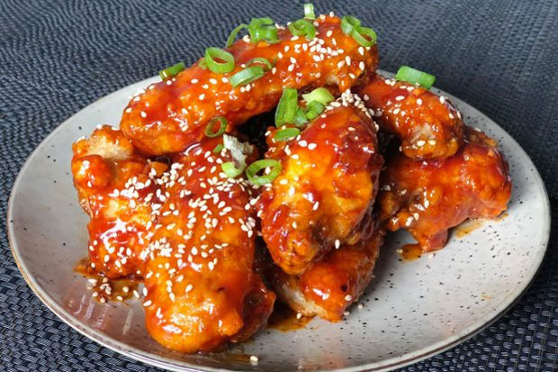 4 Hidangan Khas Korea Berbahan Dasar Ayam yang Bikin Ngiler