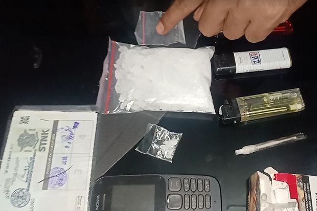 Pesta Sabu, Pengusaha dan Pengemudi Ojek Online Dibekuk di Hotel