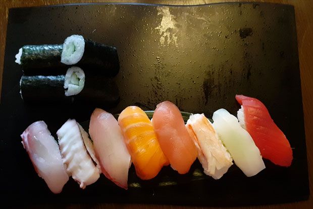 Serunya Belajar Membuat Sushi di Shinminato Sushi Academy