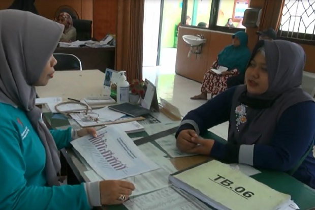 Terpapar Polusi Asap Pabrik Tahu, Warga Tropodo Sidoarjo Sesak Napas