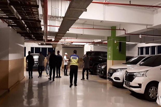 Sisir Mal, Puluhan Mobil Mewah Penunggak Pajak Dirazia