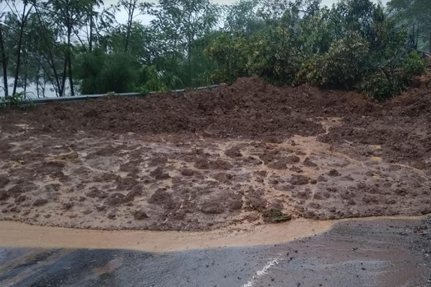 Longsor, Jalan Nasional Banjarnegara-Wonosobo Terputus