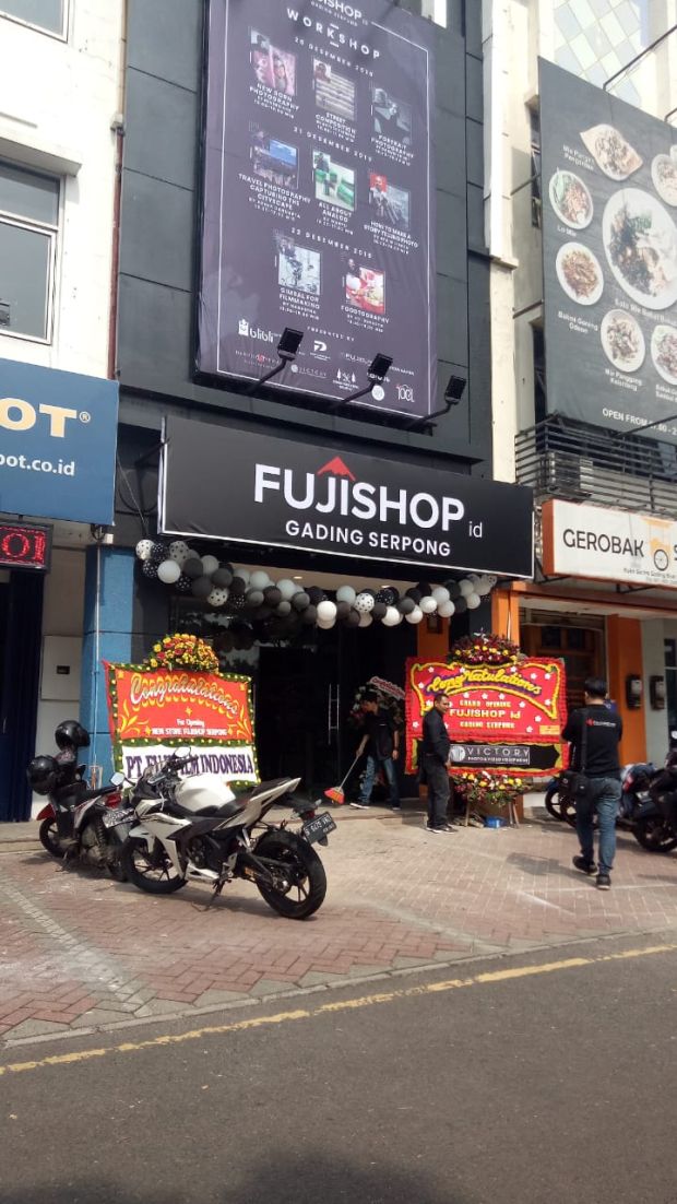 FUJISHOPid Gading Serpong, One Stop Solution Pecinta Fotografi