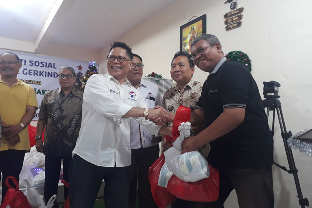 Semangat Natal Berbagi, Gerkindo Gelar Baksos di GPdI Faithful Rawamangun
